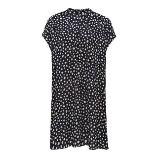 *Blouse dress "Wularo". Cannot be combined with other discounts or promotions. (RRP €79.99 | Outlet price €55.99)