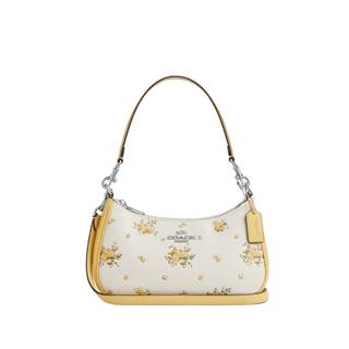 *Shoulder bag "Teri" with floral print. Cannot be combined with other discounts or promotions. (RRP €495 | Outlet price €289)