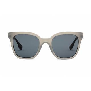 *Burberry sunglasses. Cannot be combined with other discounts or promotions. (RRP €279 | Outlet price €195).