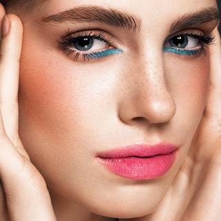Extra -30% buying 2 eyes and lips make-up products.
