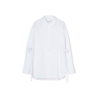 *Blouse. Cannot be combined with other discounts. (RRP €180 | Outlet price €90).