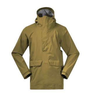 *Anorak "Oslo Urban", unisex in different colors. Cannot be combined with other discounts or promotions. (RRP €300 | Outlet price €210)