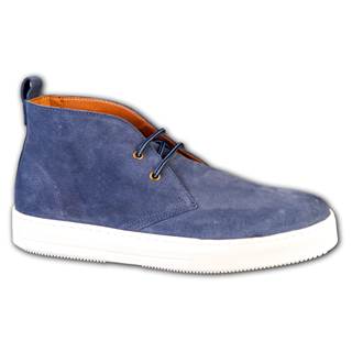 *Mens boot, blue. Cannot be combined with other discounts or promotions. (RRP €210 | Outlet price €145)