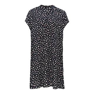 *Dress "Wularo dot". Cannot be combined with other discounts or promotions. (RRP €79.99 | Outlet price €55.99)