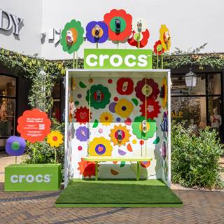 Take a selfie at the photobooth, post it to social media and then show the post in store to redeem the offer.