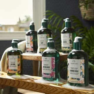 € 44 für 2 Jumbo Body Butter | € 26,60 für 1 Jumbo Body Butter