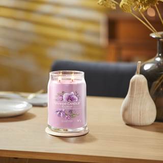 *On all individual large and medium signature and classic jars. T&Cs and exclusions apply. Single items only – no multi buy.
