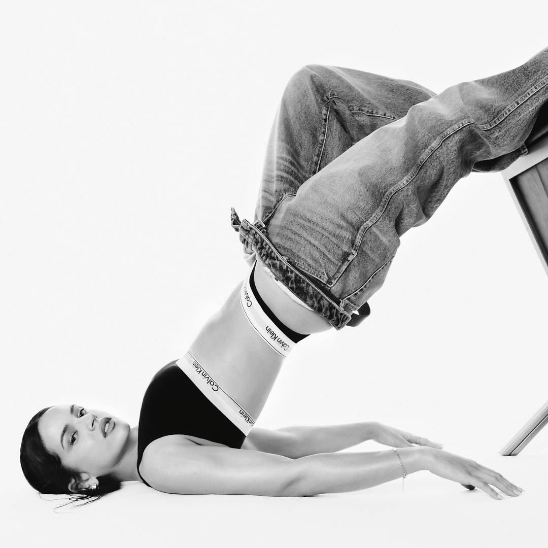 Rosalía in Calvin Klein | McArthurGlen