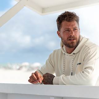 op het 2e goedkopere knitwear en sweater.
*De aanbieding is alleen geldig van 30 april t/m 10 mei 2025.
