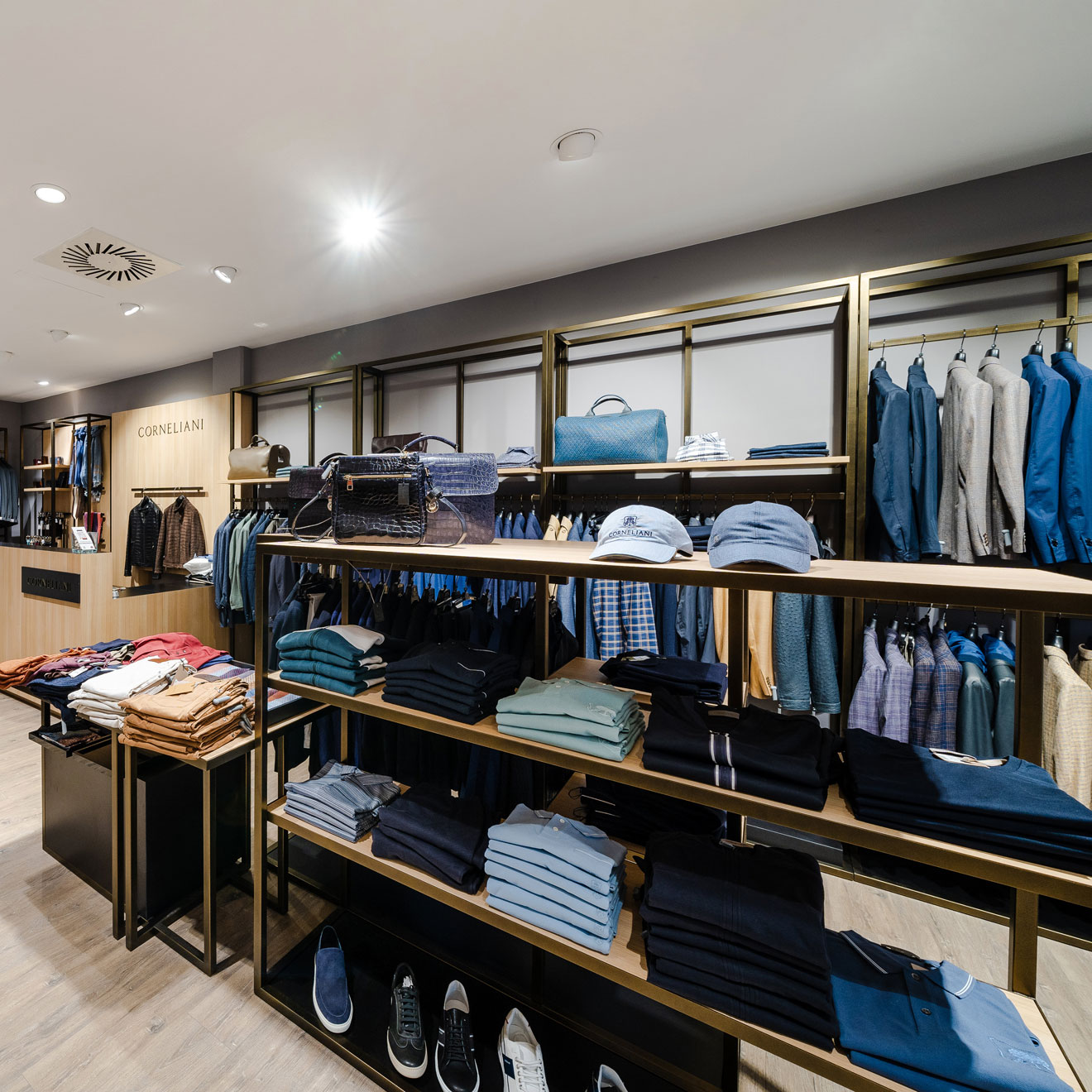 Corneliani_03.jpg