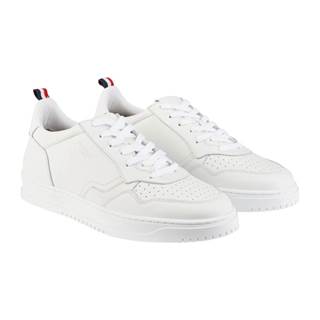 *on Sneakers & selected business shoes
